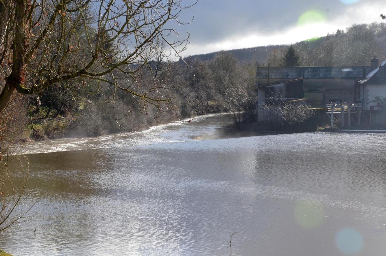 Studio "Au Bord De L'Eau" 2 Chambon-sur-Voueize ภายนอก รูปภาพ